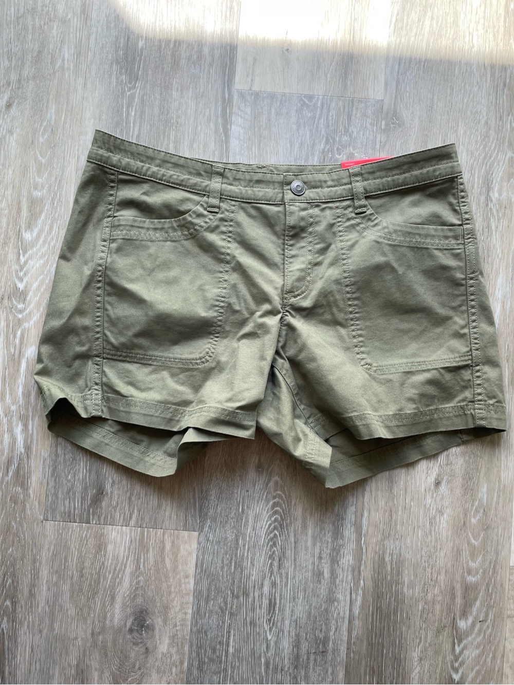 The North Face Standard Fit Boulder Olive Green Women's Shorts Size 10